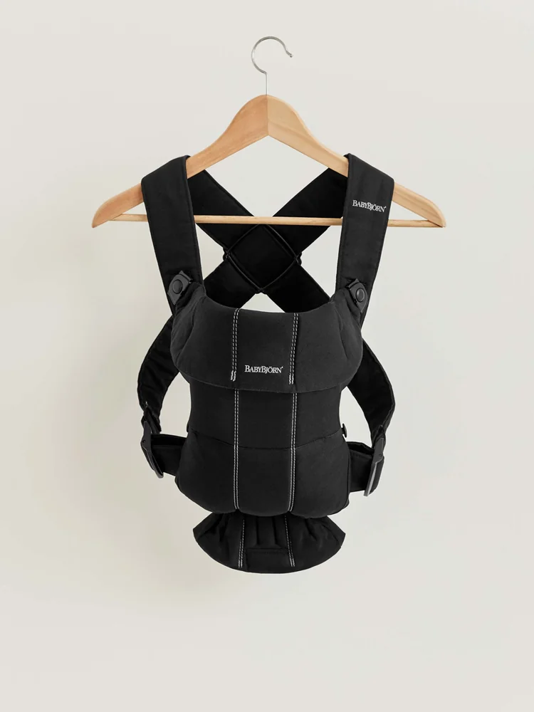 BABYBJÖRN Nosič Mini, Black Cotton 1×1 ks