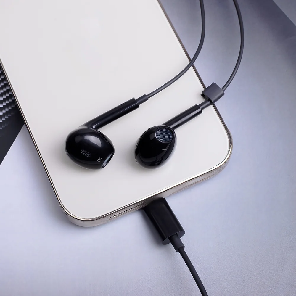 Maxlife káblové slúchadlá MXEP-04 USB-C 1,2 m čierna (OEM0002421)