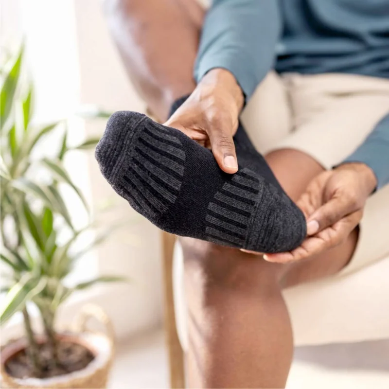 IOMI Diabetik vychádzkové zdravotné ponožky MERINO vlna bez gumičiek Veľkosť ponožky 39-42
