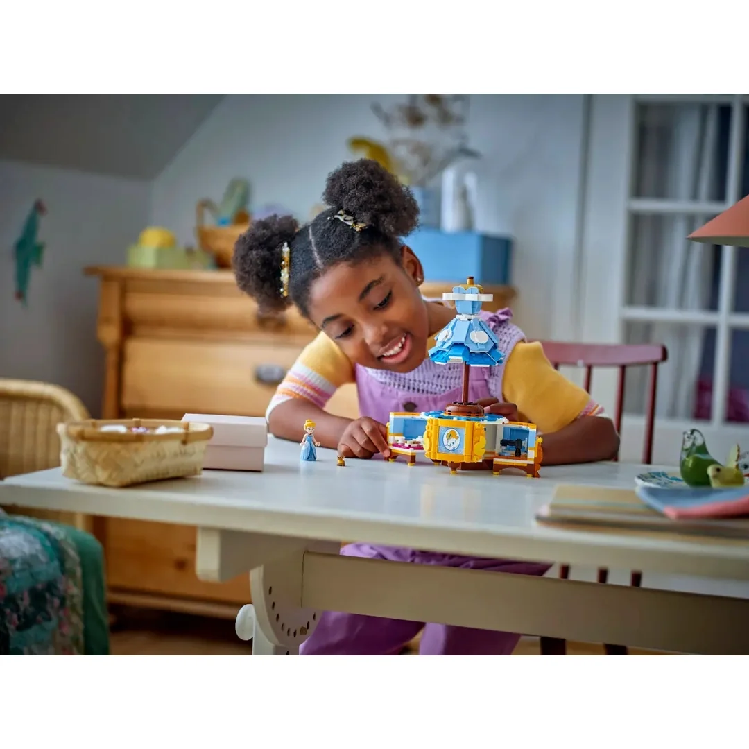 LEGO® Disney™ 43266 Popoluškine šaty