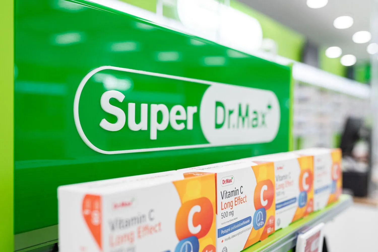 Super Dr. Max: Ponúka dermo bar, rad odborných vyšetrení a viac ako 6-tisíc produktov