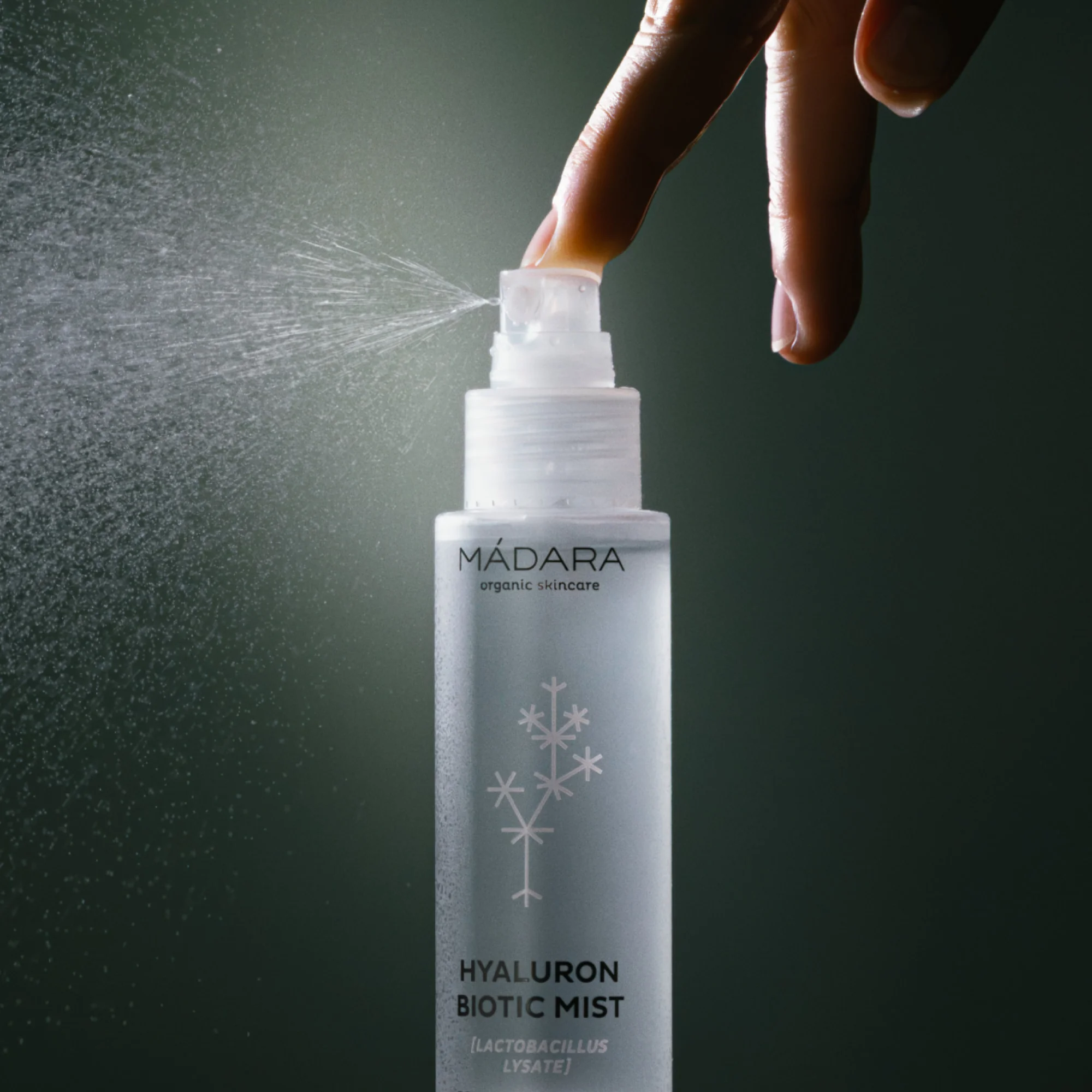 MÁDARA Biotická pleťová hmla s kyselinou hyalurónovou 100 ml