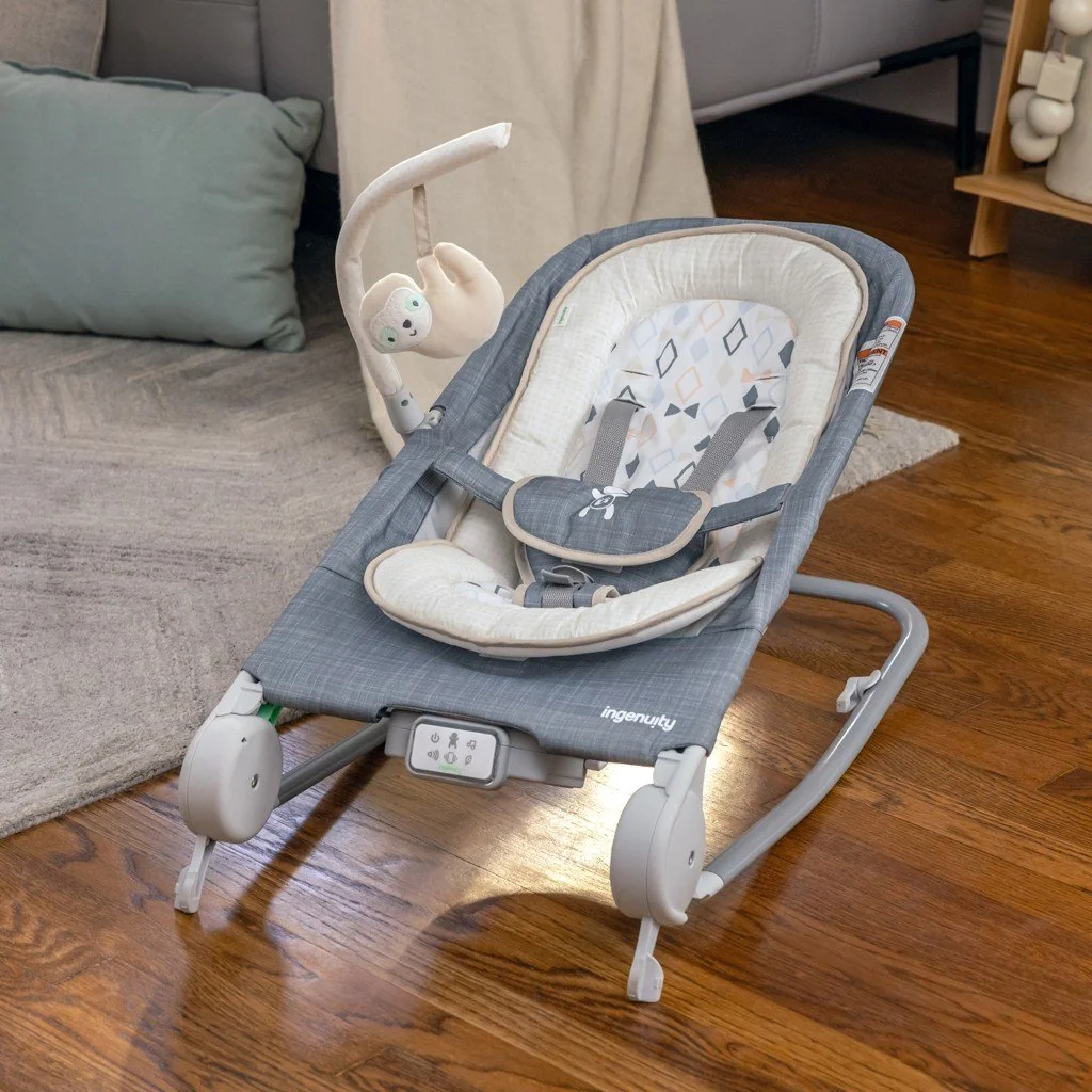 Lehátko masážne vibrujúce s melódiou Happy Belly™ Rock-to-Bounce - Parker™ 0m+ do 9kg