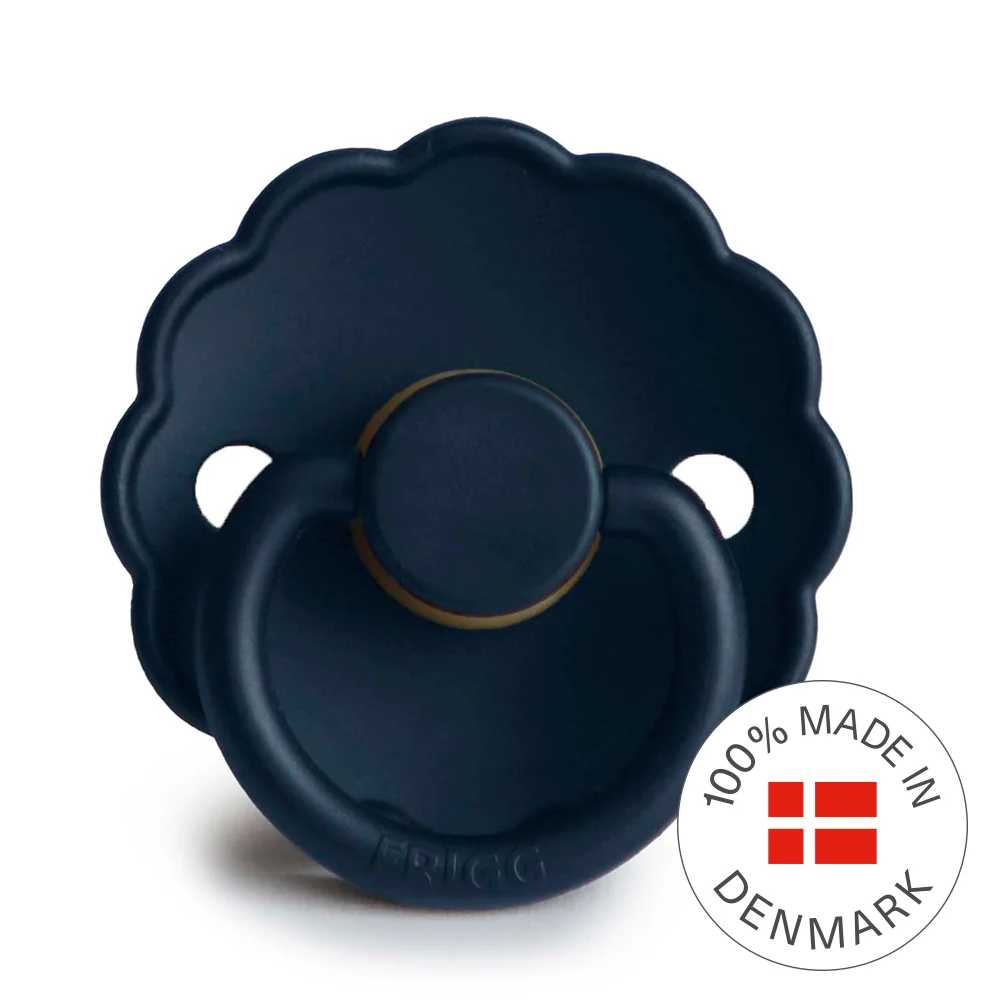 FRIGG Daisy kaučuk cumlík Dark Navy, 0-6m 1×1 ks, cumlík