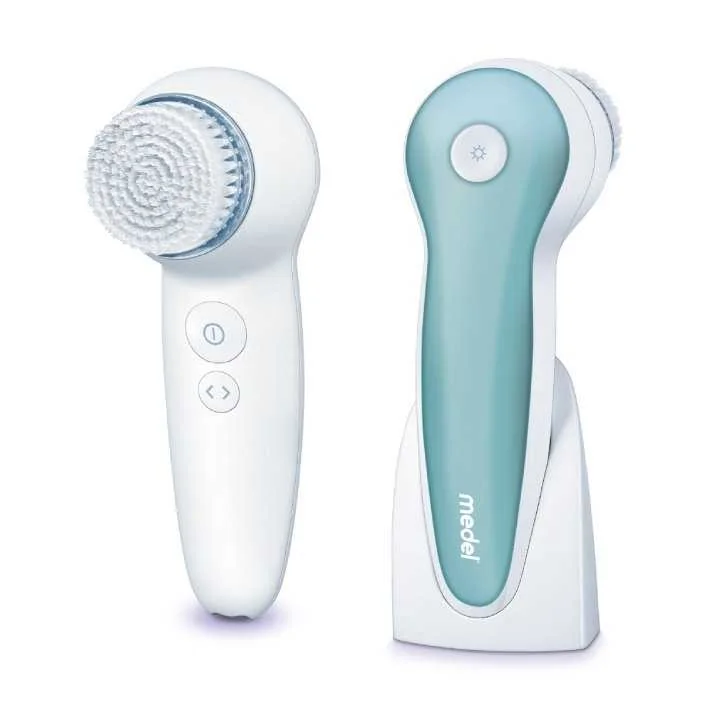 MEDEL FACE BRUSH Čistiaca a stimulačná kefa na tvár "Poškodený obal" 1×1 ks, produkt s poškodeným obalom