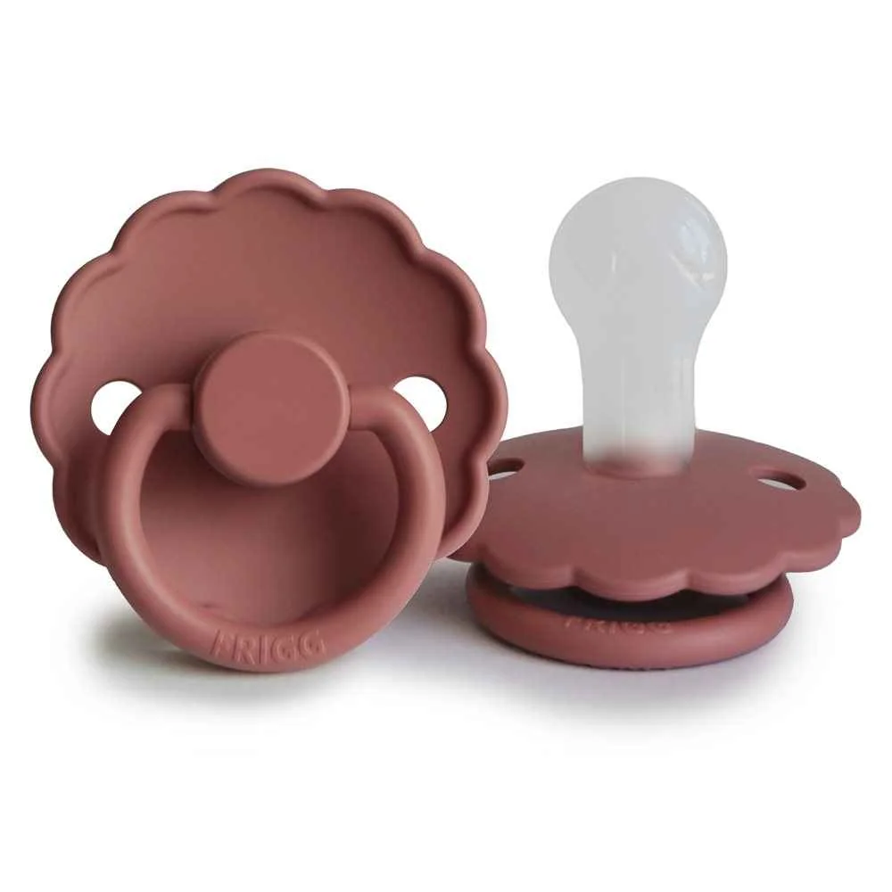 FRIGG Daisy silikónový cumlík Powder Blush 0-6m 1 ks 1×1 ks, silikónový cumlík