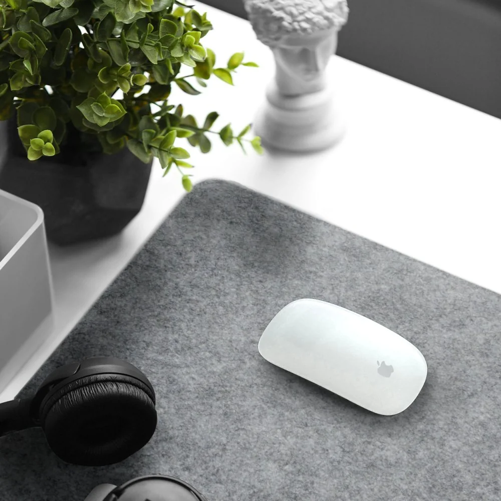 Podložka pod myš a klávesnicu MOSH plstená, sivá, 70 x 35 cm