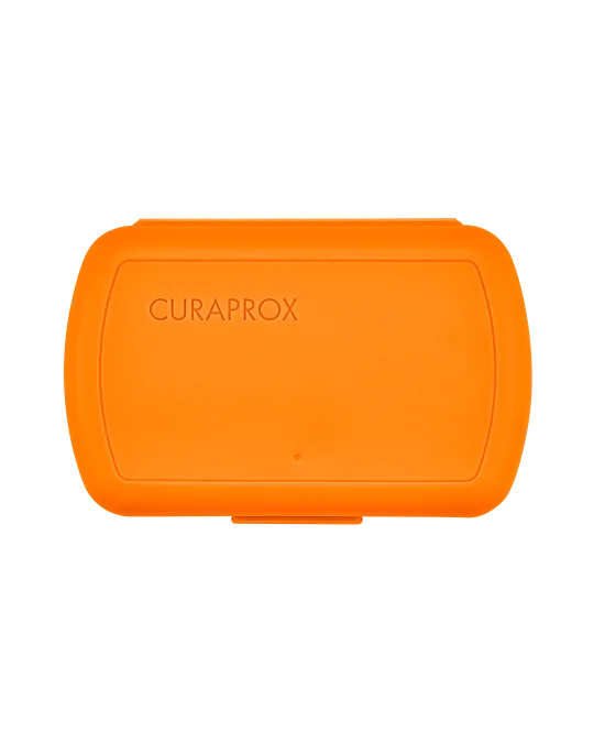 CURAPROX Kids travel set (oranžový (1x zubná kefka, 2x medzizubná kefka CPS, 1x zubná pasta mäta 6+ 10 ml, 1x nálepka) 1x1 set) 1 set