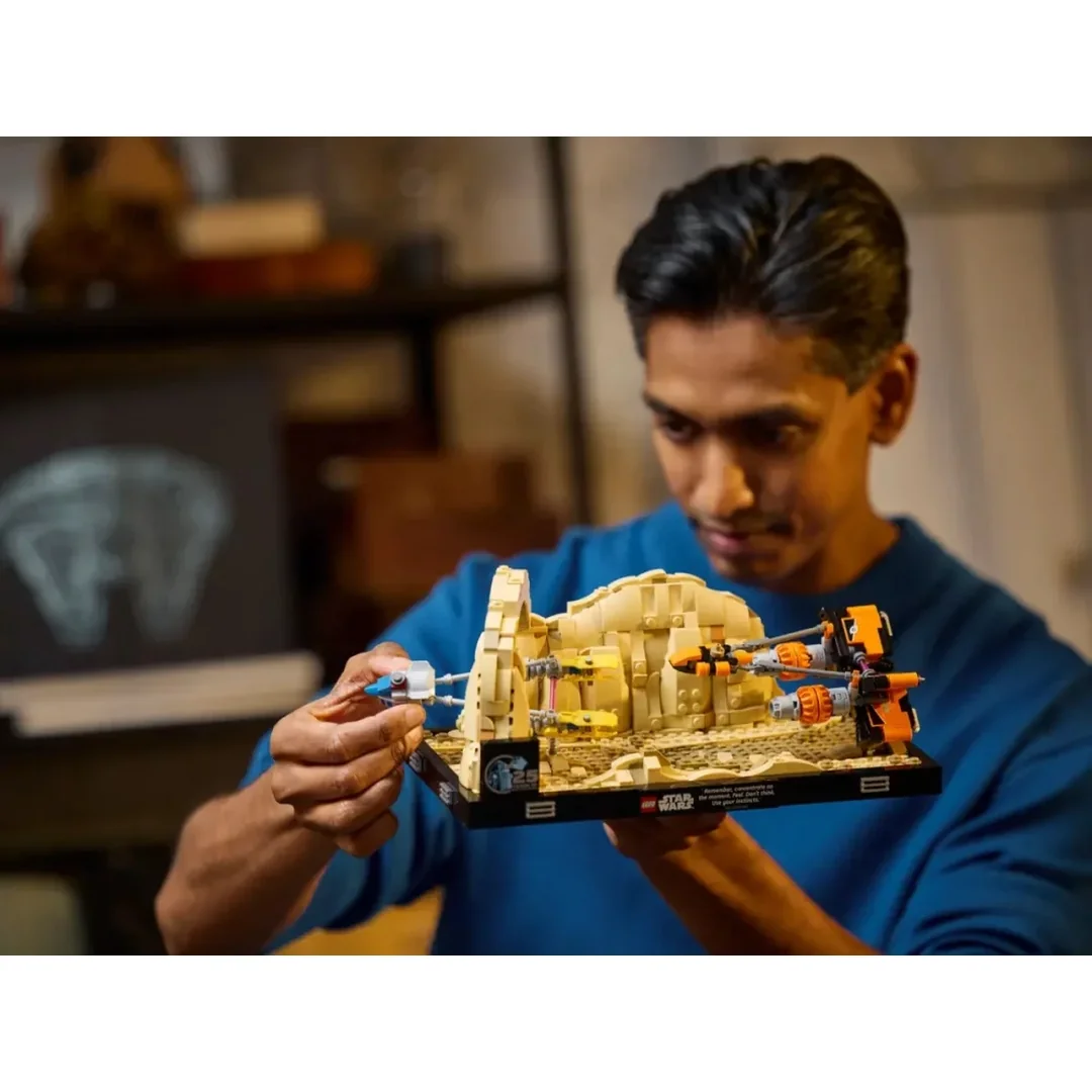LEGO® Star Wars™ 75380 Preteky klzákov v Mos Espa - dioráma