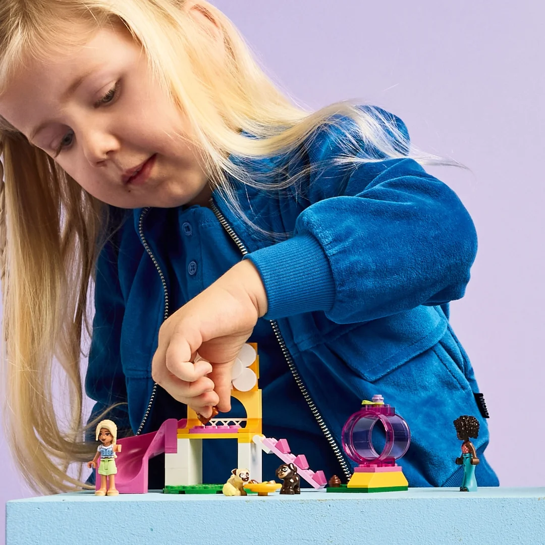 LEGO® Friends 42665 Ihrisko pre šteniatka