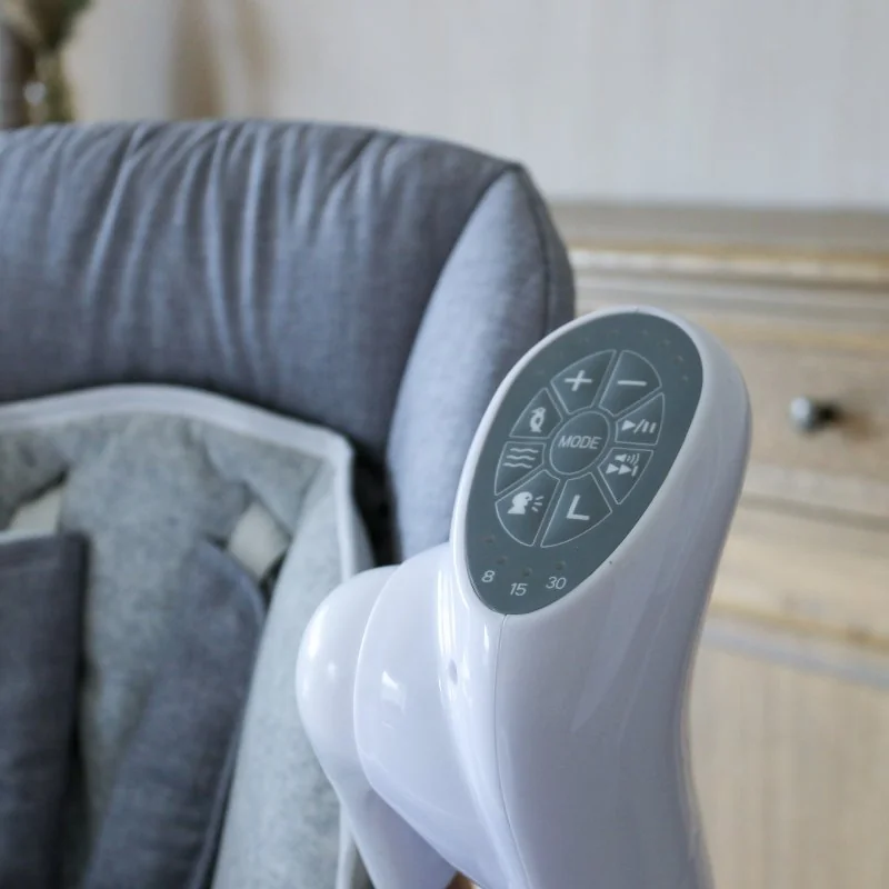 jedálenská stolička B-SWINGING CHAIR Pure White 2v1