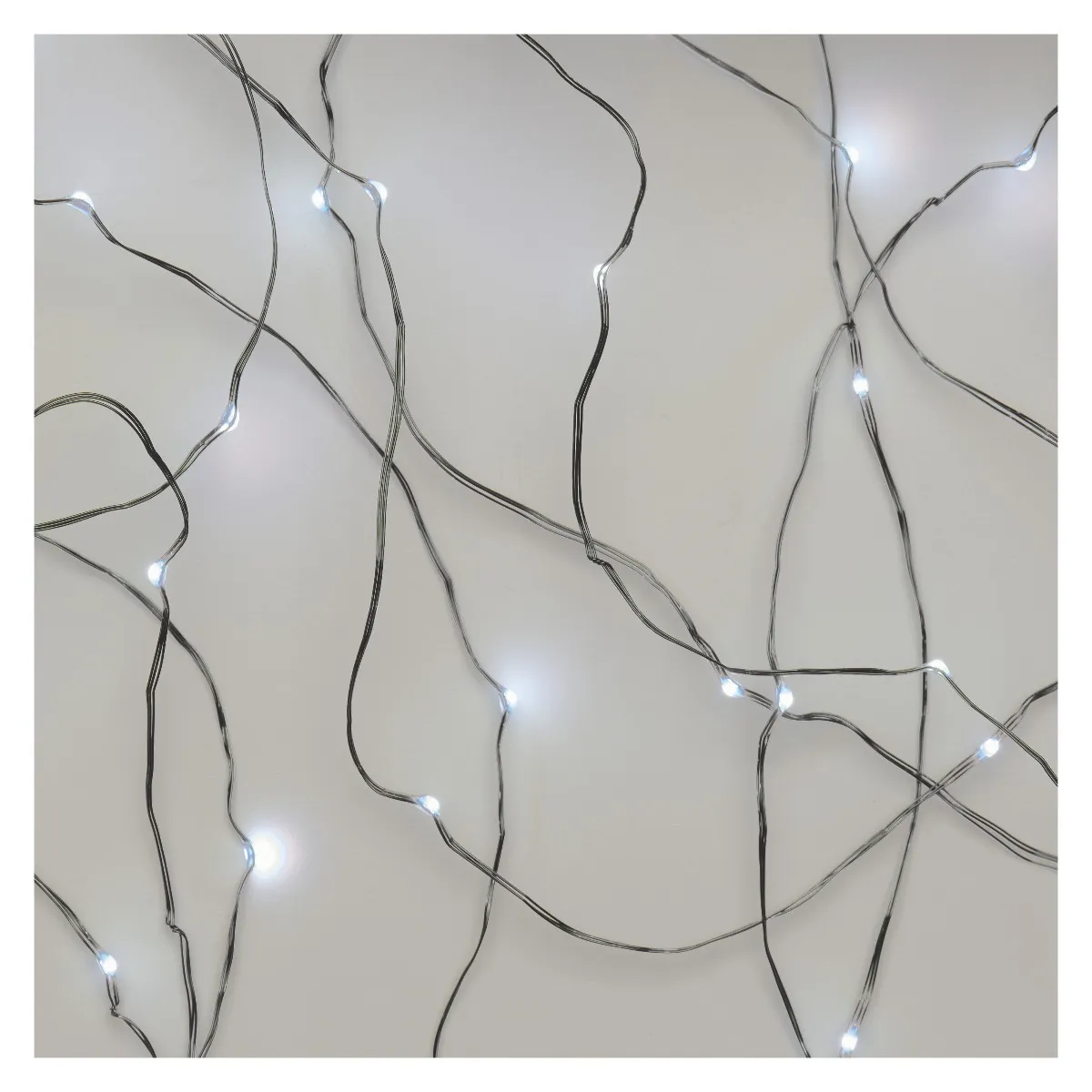Vianočná reťaz NANO 100 LED studené biele svetlo 1×1 ks, strieborná reťaz
