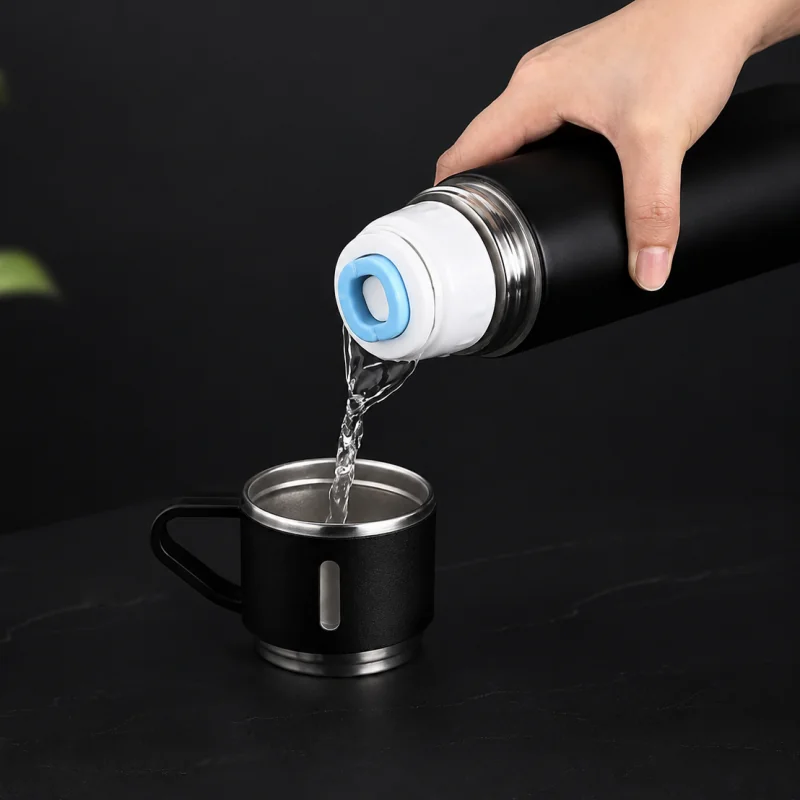 Livefy termoska s pohárom Vello 500ml, čierna