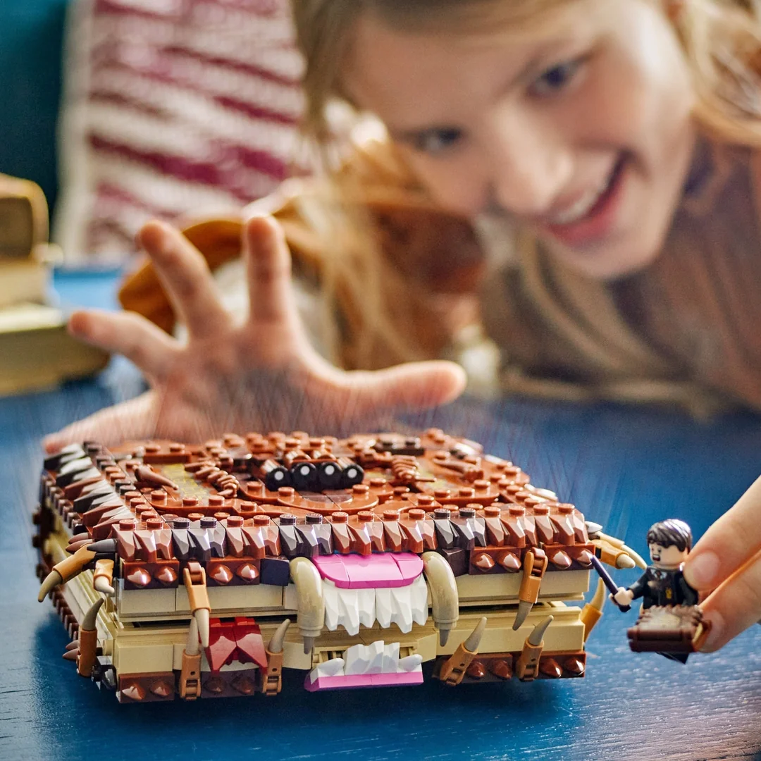 LEGO® Harry Potter™ 76449 Mľaskajúca Príšerná kniha príšer