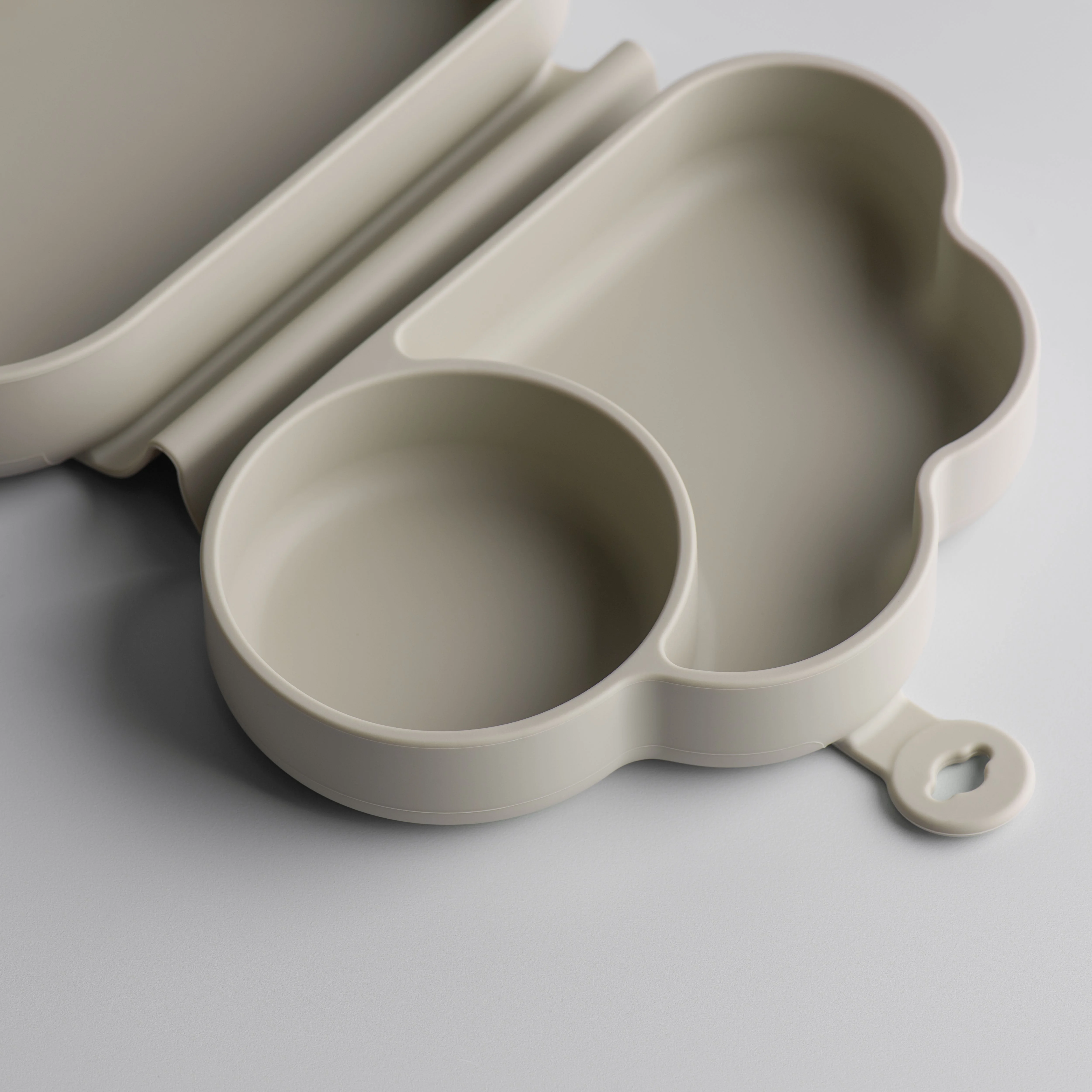 Tommee Tippee Silikónový desiatový box, zelený 1 ks