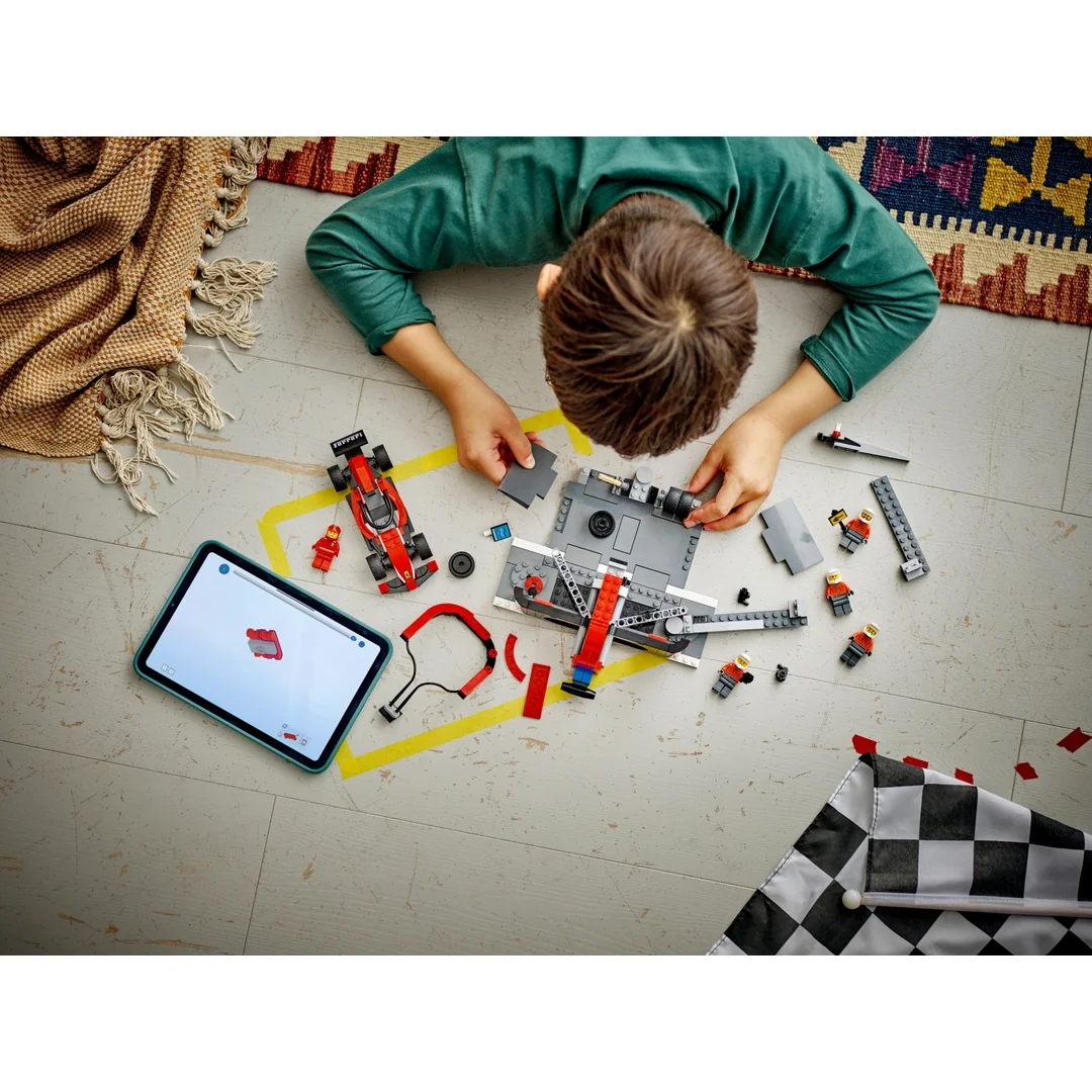 LEGO® City 60443 Zastávka v F1® a Pit Crew s autom Ferrari