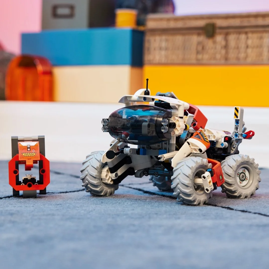 LEGO® Technic™ 42178 Vesmírny nakladač LT78