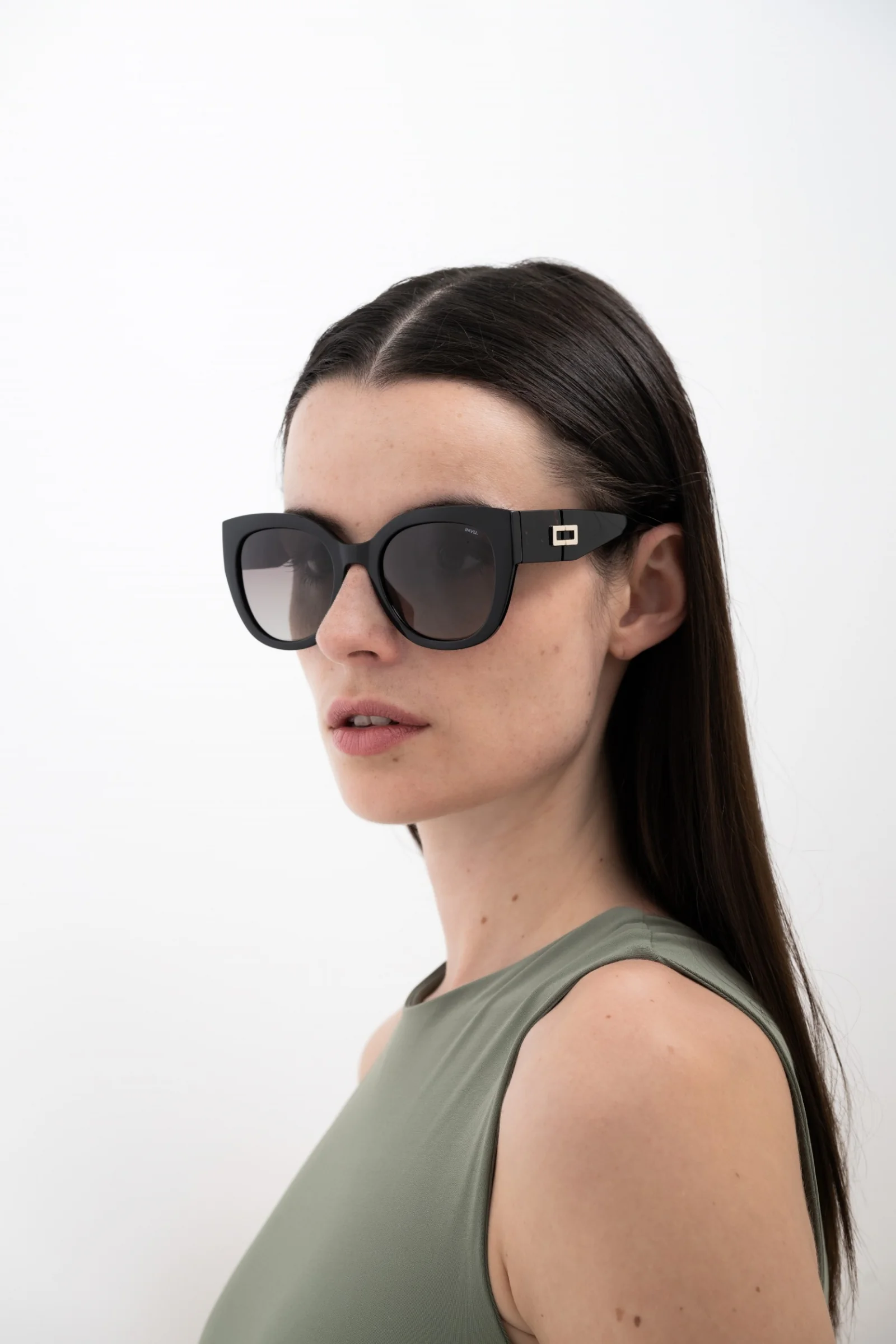 INVU. Fashion IB22513A Dámske slnečné okuliare