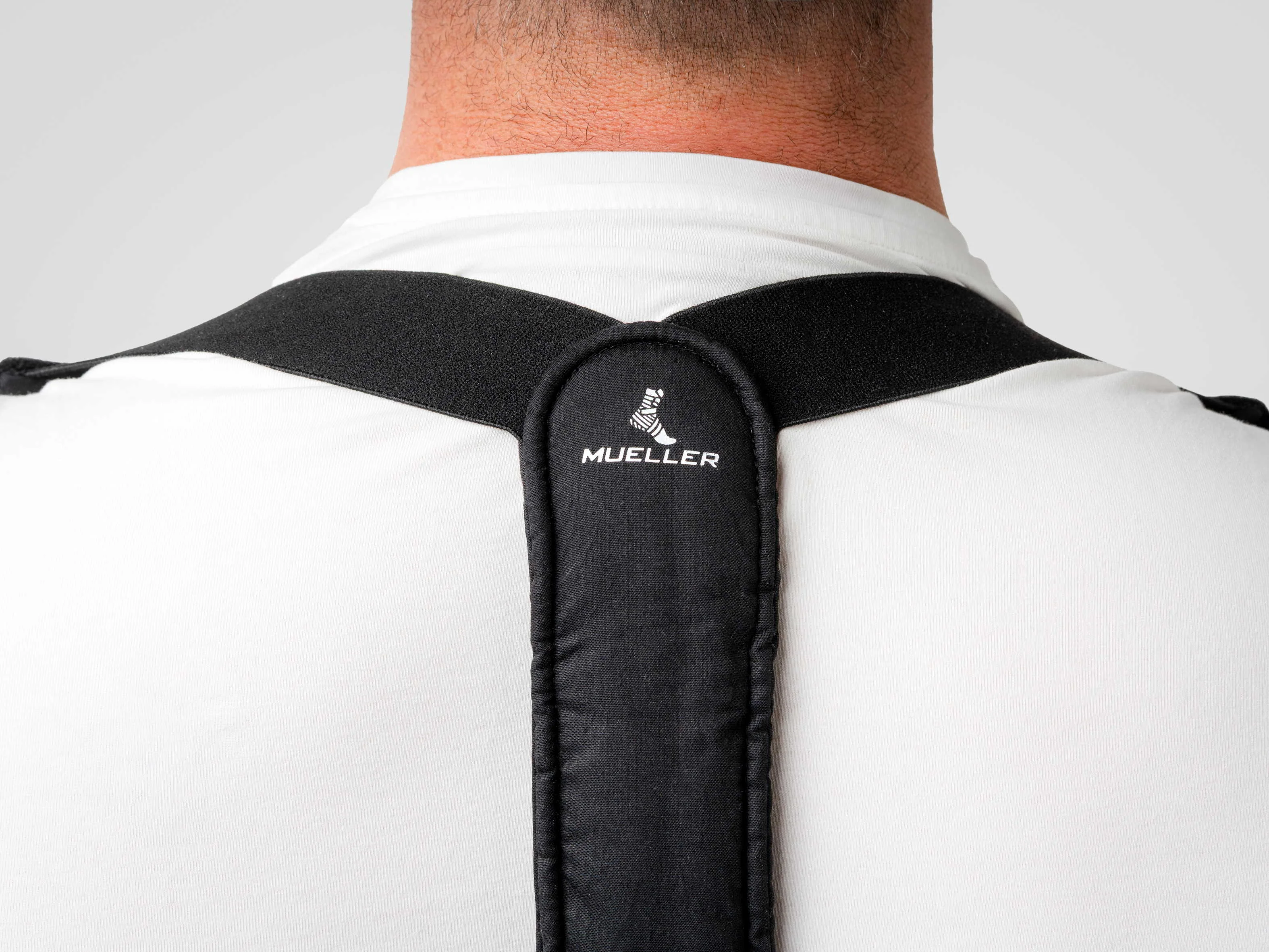 Mueller Adjustable Posture Support, korektor pre vzpriamené držanie tela 1 ks
