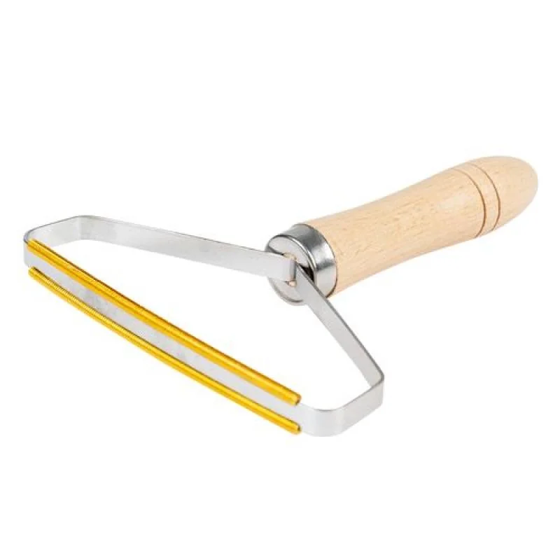 DUVO+ Kefa na odstránenie chlpov z odevu s ergonomickou drevenou rukoväťou 15,5x12,5x2,5cm