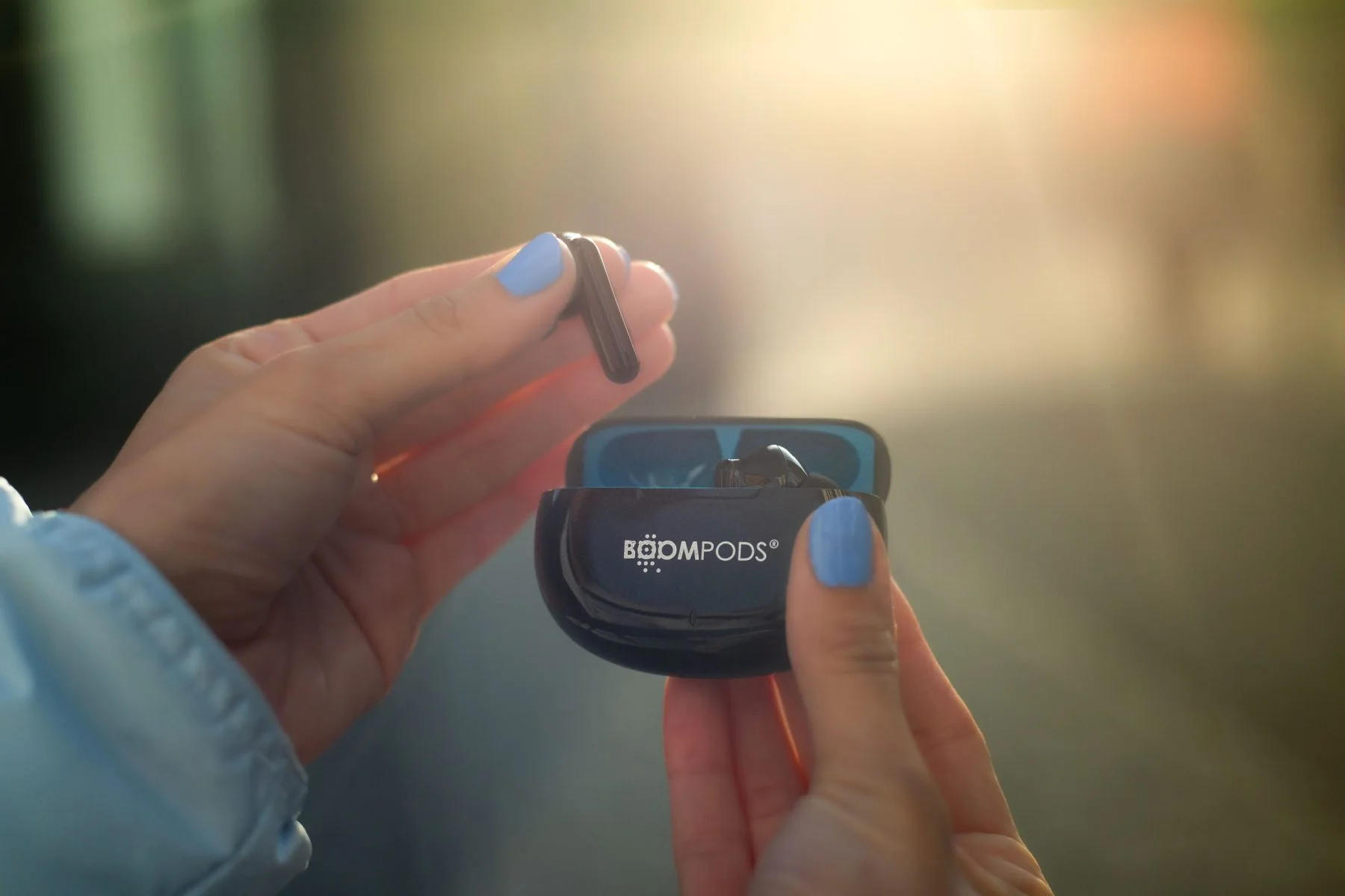 BOOMPODS SKIM bezdrôtové slúchadlá čierne
