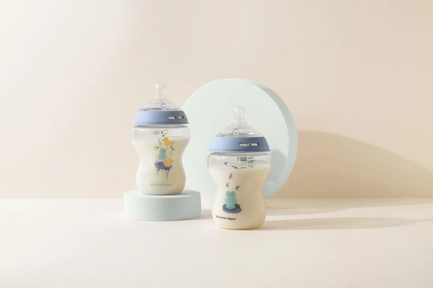 Tommee Tippee Natural Start Samosterilizačná Dojčenská Fľaša s ANTI-COLIC cumlíkom Pomalý Prietok, 260 ml 0m+, Žabička 2 ks