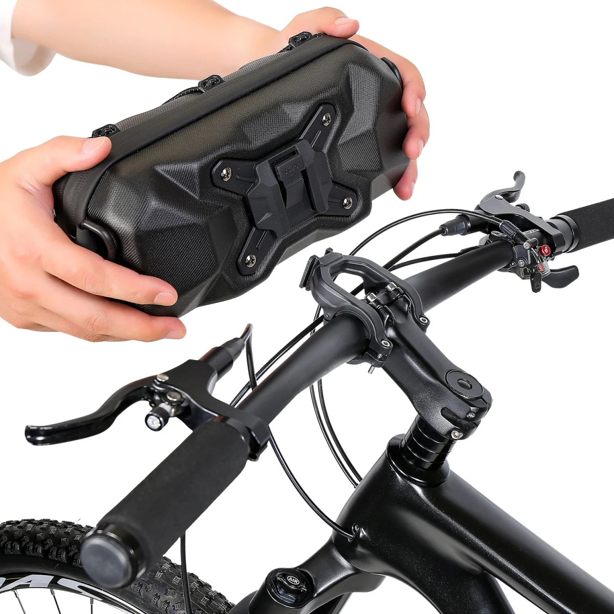 Wild Man XT17 cyklistická taška 2L, čierna