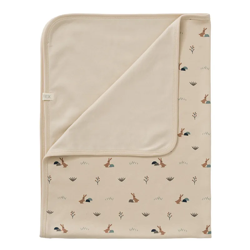FRESK  Detská deka zo 100% organickej bavlny Rabbit Sandshell 1×1 ks, detská deka