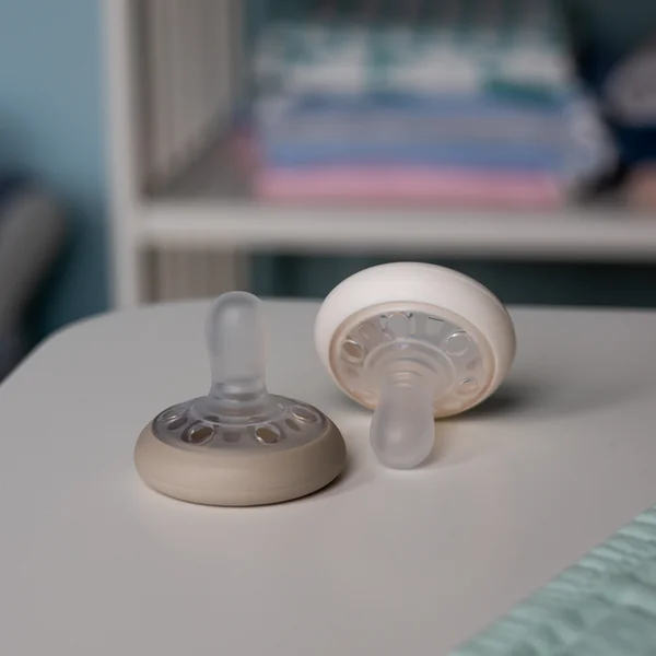 Tommee Tippee Cumlík Breast-like 0-6m, 2 ks 1×2 ks, cumlík