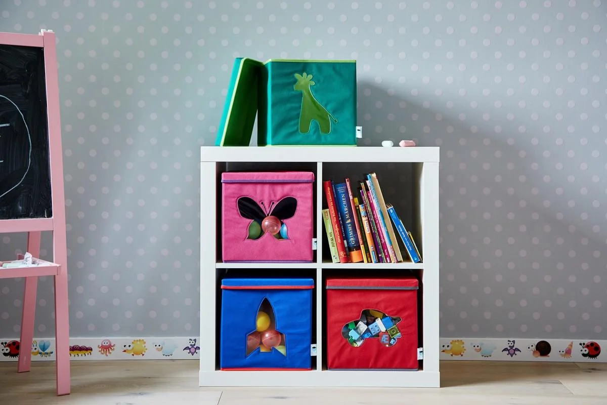 LOVE IT STORE IT - Úložný box na hračky s krytom a okienkom - žirafa