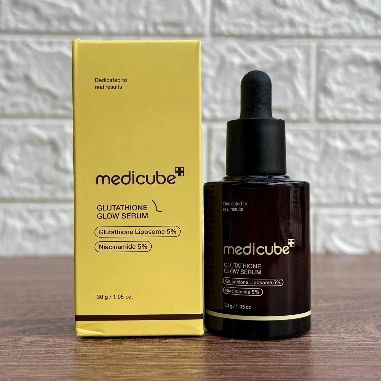 Medicube AGE-R Glutathione Glow Serum rozjasňujúce anti-age sérum 30g
