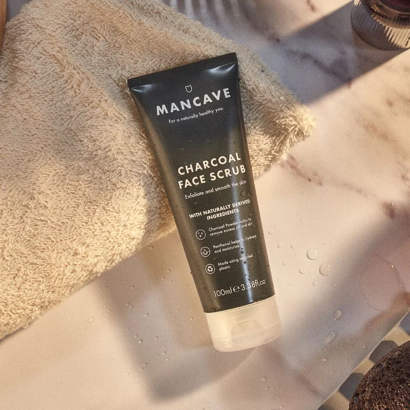 MANCAVE pleťový hydratačný peeling