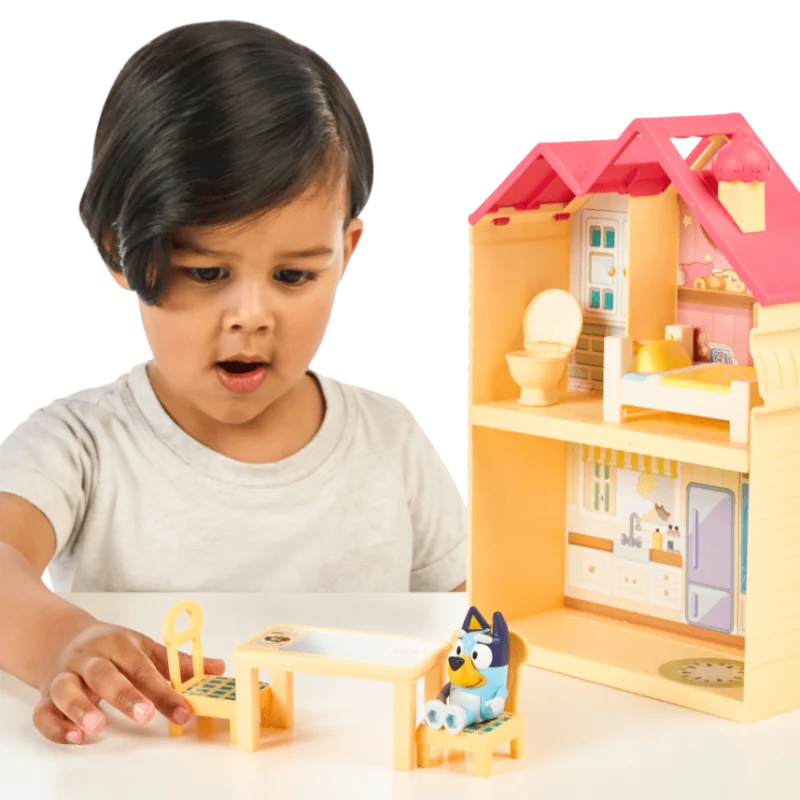 Bluey Mini domček – hrací set s postavičkami Bluey a Bingo