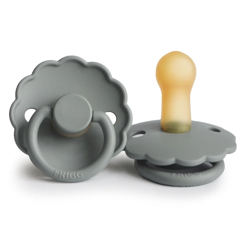FRIGG Daisy kaučuk cumlík French Gray, +6m 1×1 ks, cumlík