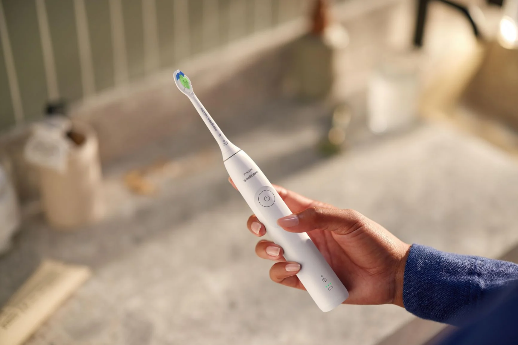 Philips Sonicare 5300
HX7108/02 1×1 ks, sonická elektrická zubná kefka