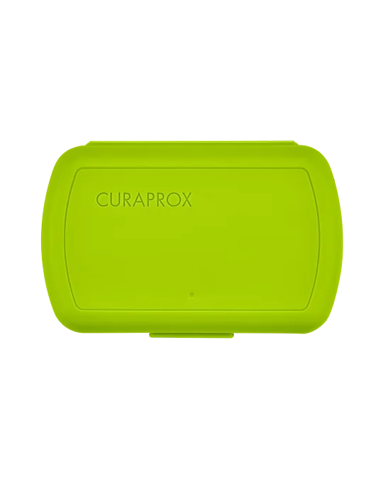 CURAPROX Kids travel set (zelený (1x zubná kefka, 2x medzizubná kefka CPS, 1x zubná pasta mäta 6+ 10 ml, 1x nálepka) 1x1 set) 1 set