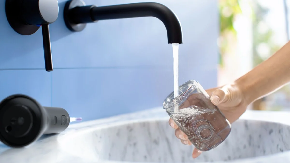 Philips Sonicare Prenosná ústna sprcha HX3826/33 1×1 ks, ústna sprcha