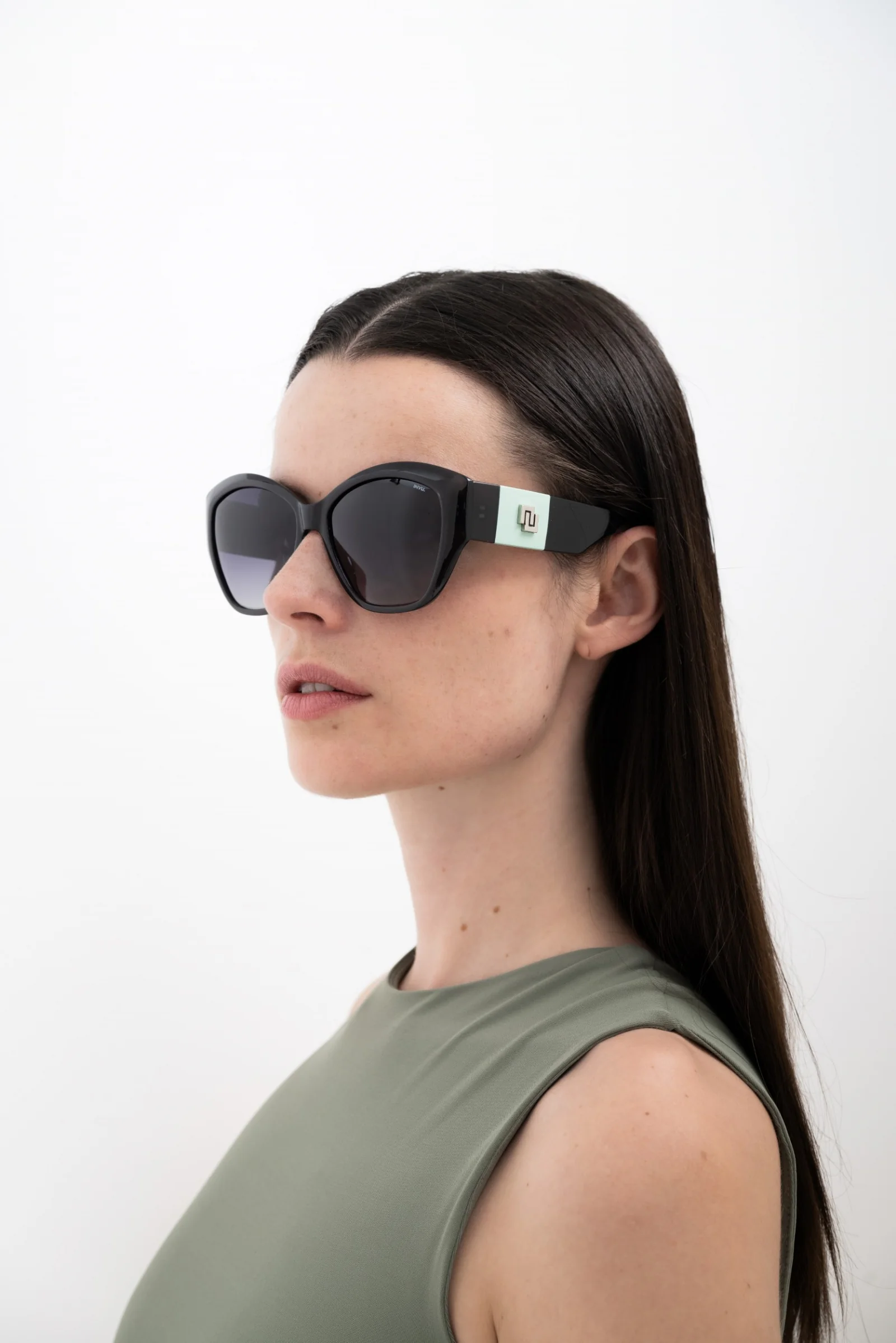 INVU. Fashion IB22526C Dámske slnečné okuliare