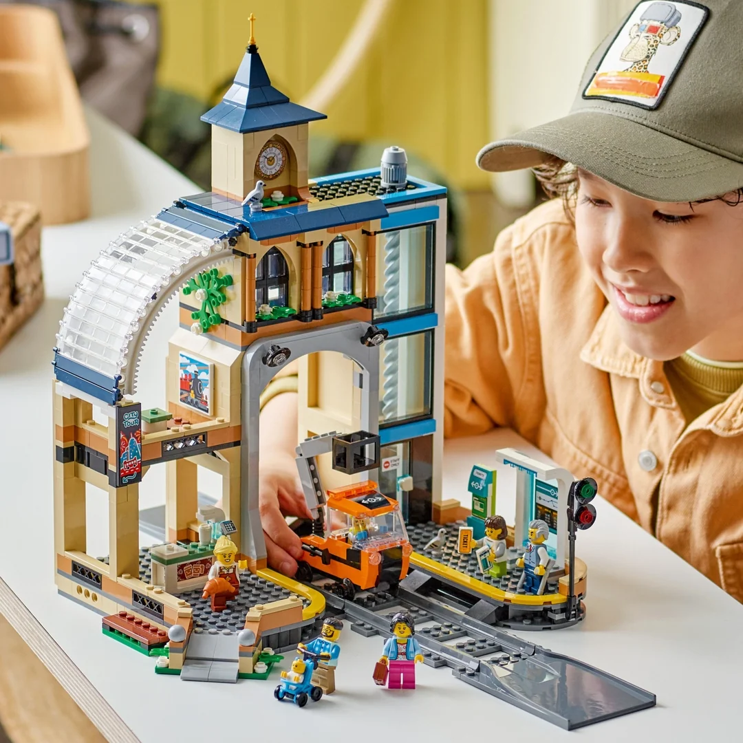 LEGO® City 60469 Hlavná železničná stanica