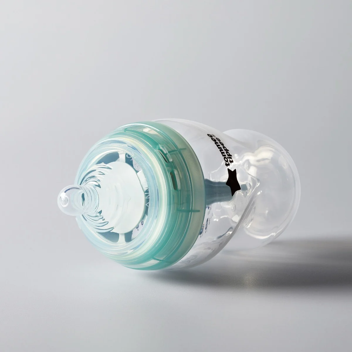 Tommee Tippee ADVANCED ANTI-COLIC Samosterilizačná Dojčenská Fľaša 1×2 ks, dojčenská fľaša