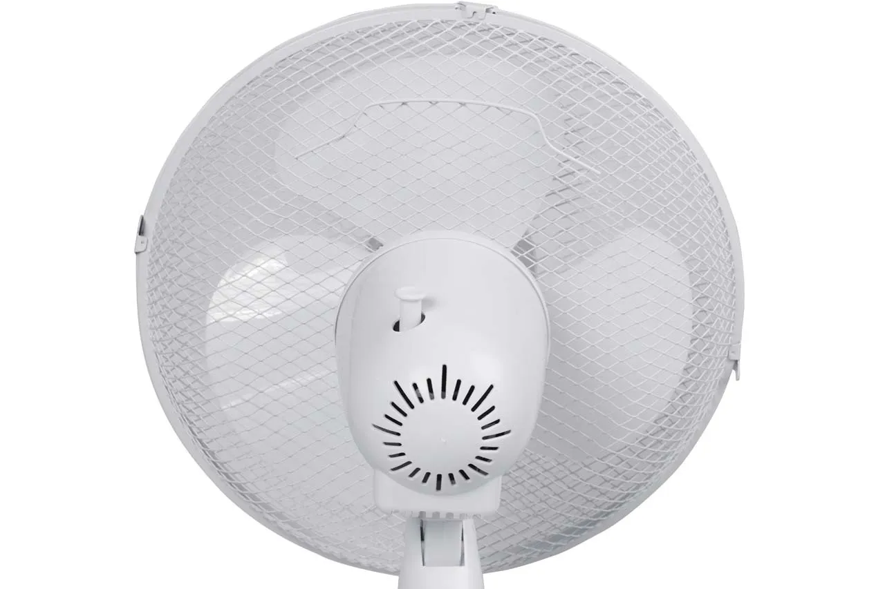 Stolový oscilujúci ventilátor