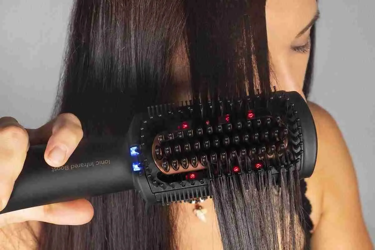 Concept VH6040 Žehliaca teplovzdušná kefa na vlasy ELITE Ionic Infrared Boost 1×1kus, žehliaca kefa na vlasy