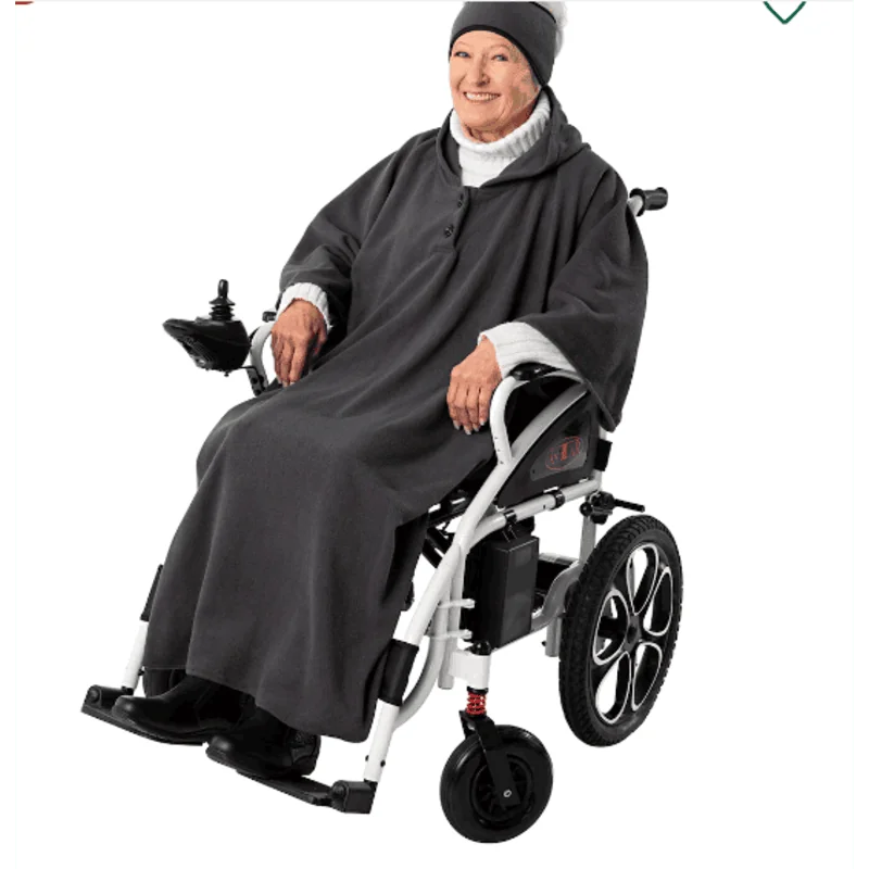 Hrejivá prikrývka na invalidný vozík s kapucňou (pončo)