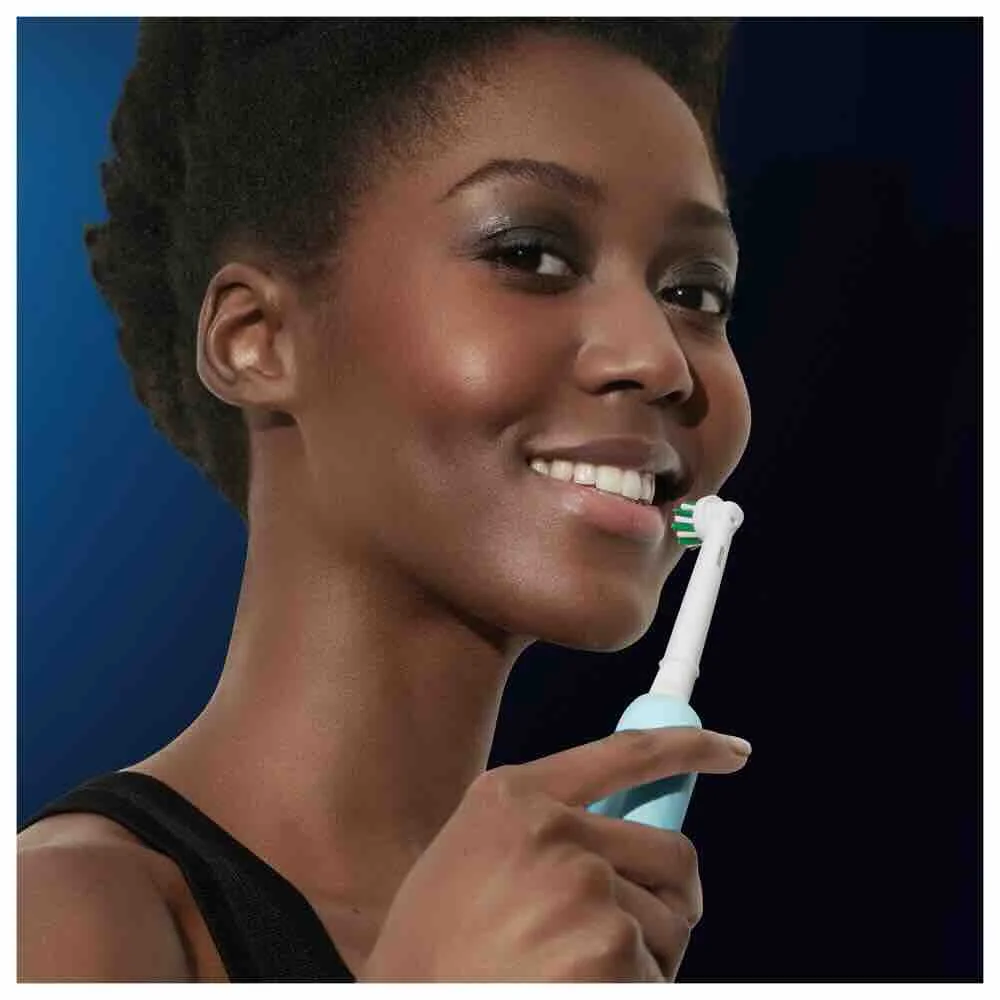 Oral-B EK Pro Series 1 Caribeean Blue + Cestovné púzdro 1×1 ks, elektrická zubná kefka