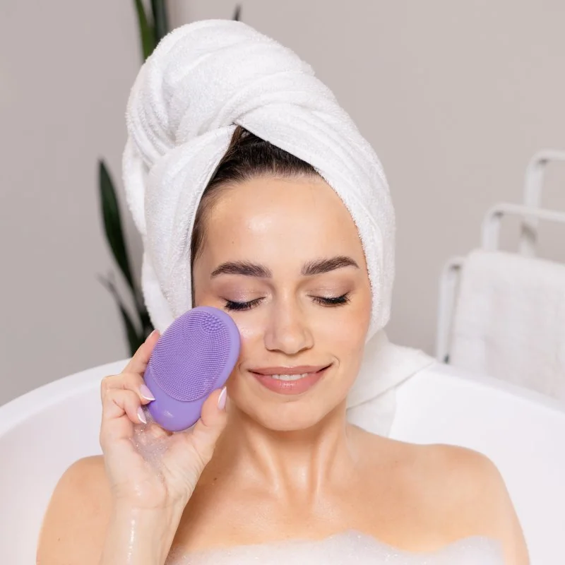 innoGIO gIOperfect LED silikónová čistiaca kefka Brush 4v1 GIO-715