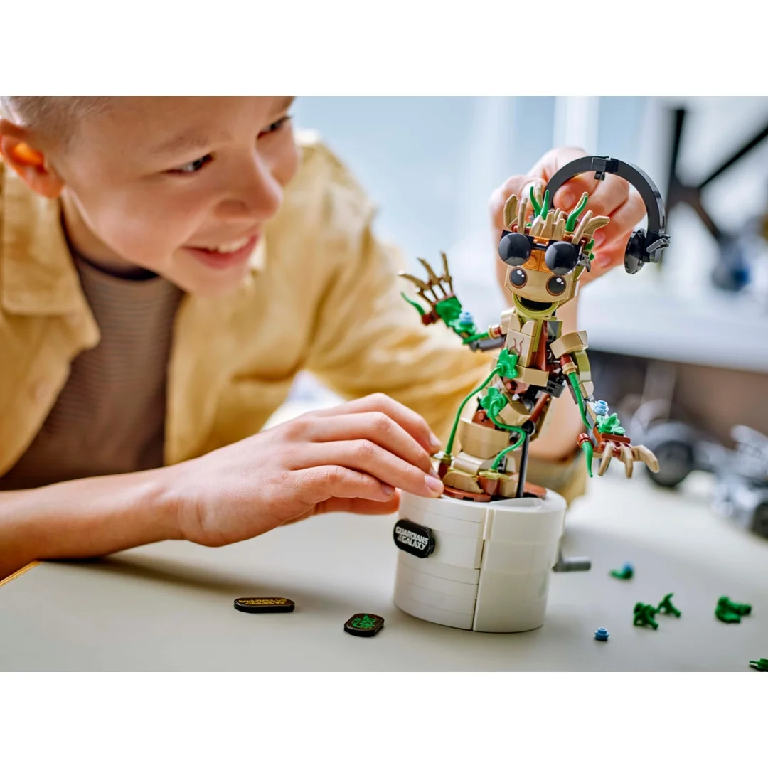 LEGO® Marvel 76297 Tancujúci Groot