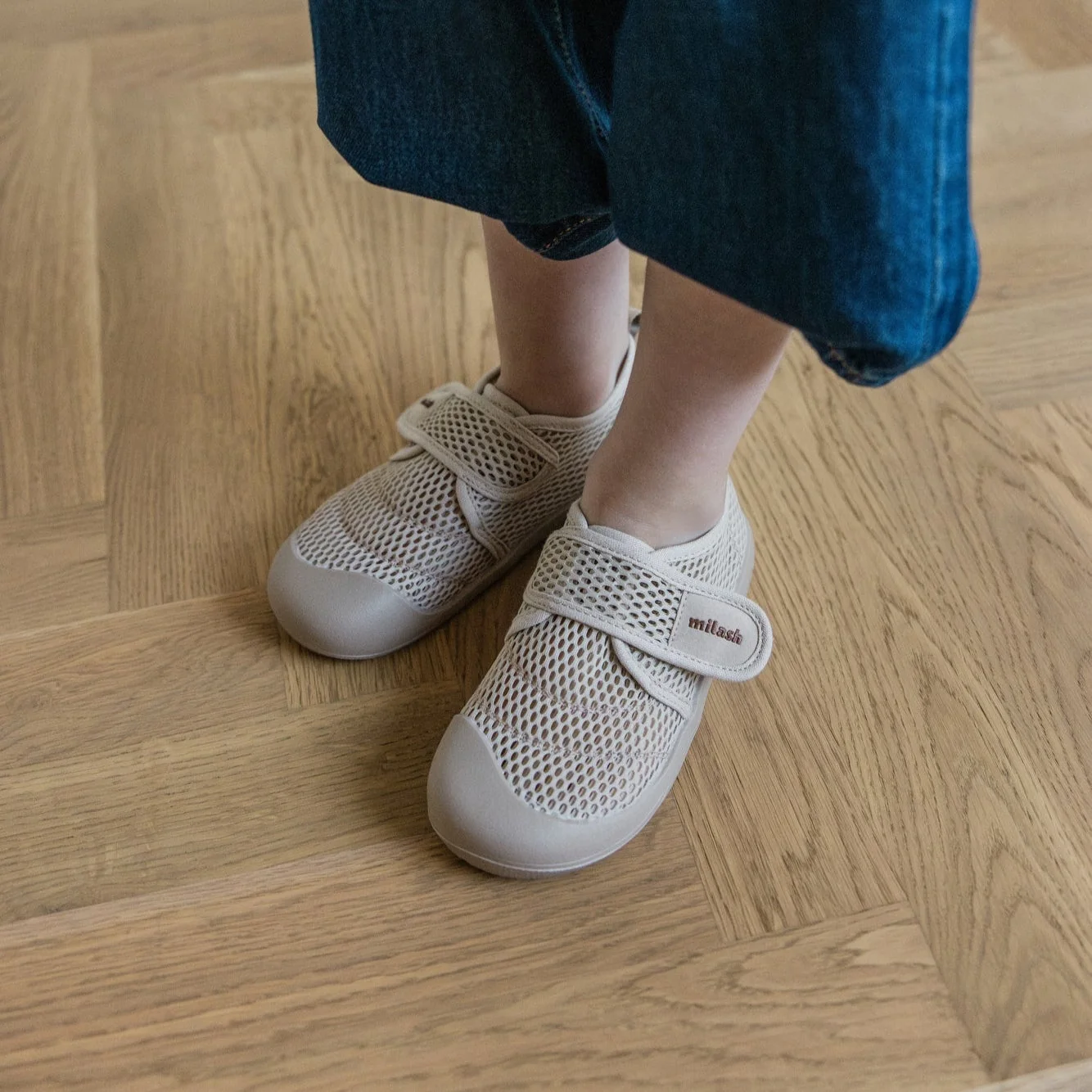Milash prezuvky FUN shoes - CEMENT Farba: béžové, Veľkosť: 27 (VD: 17.4 cm)