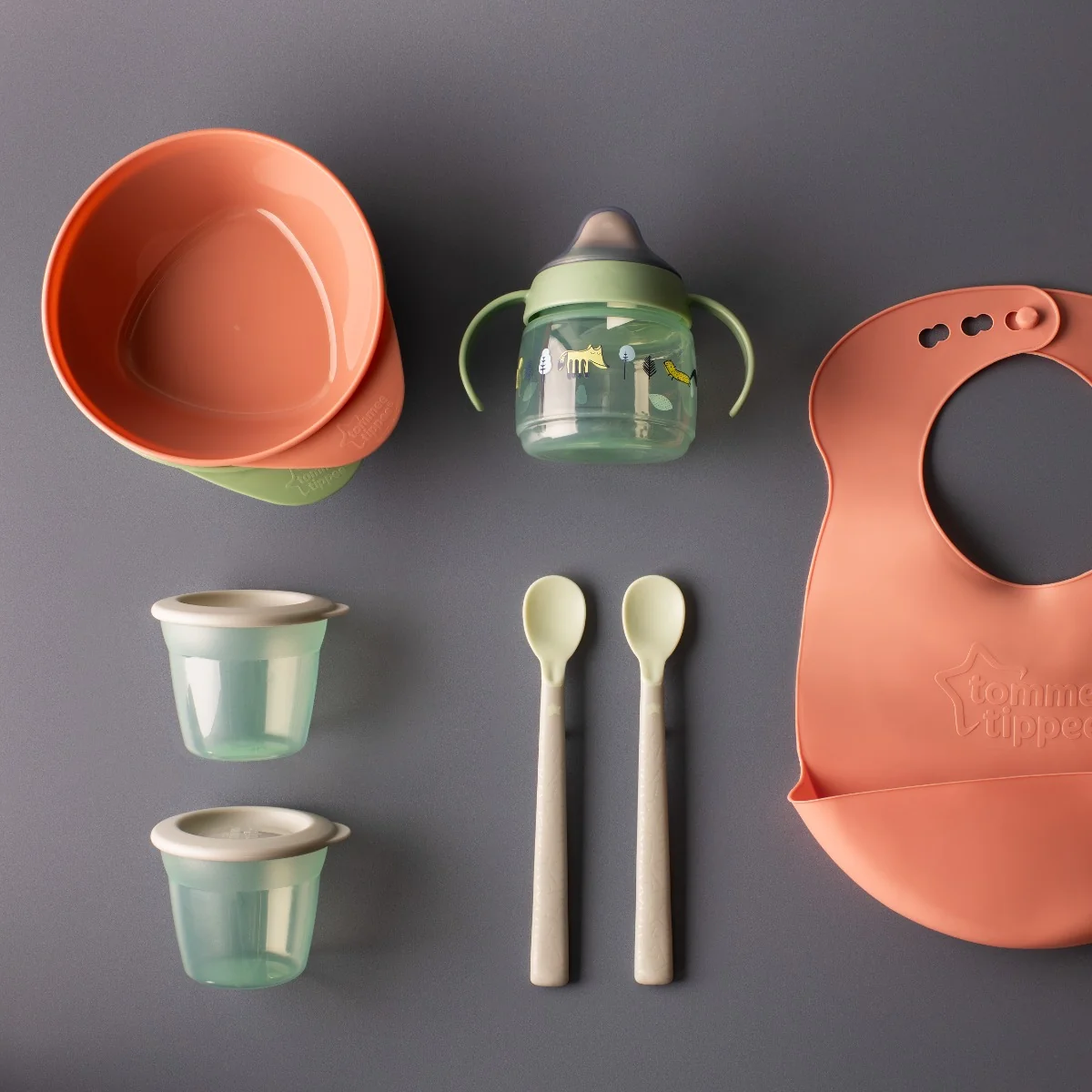 Tommee Tippee Súprava na kŕmenie 4m+ 1×8 ks, kŕmenie