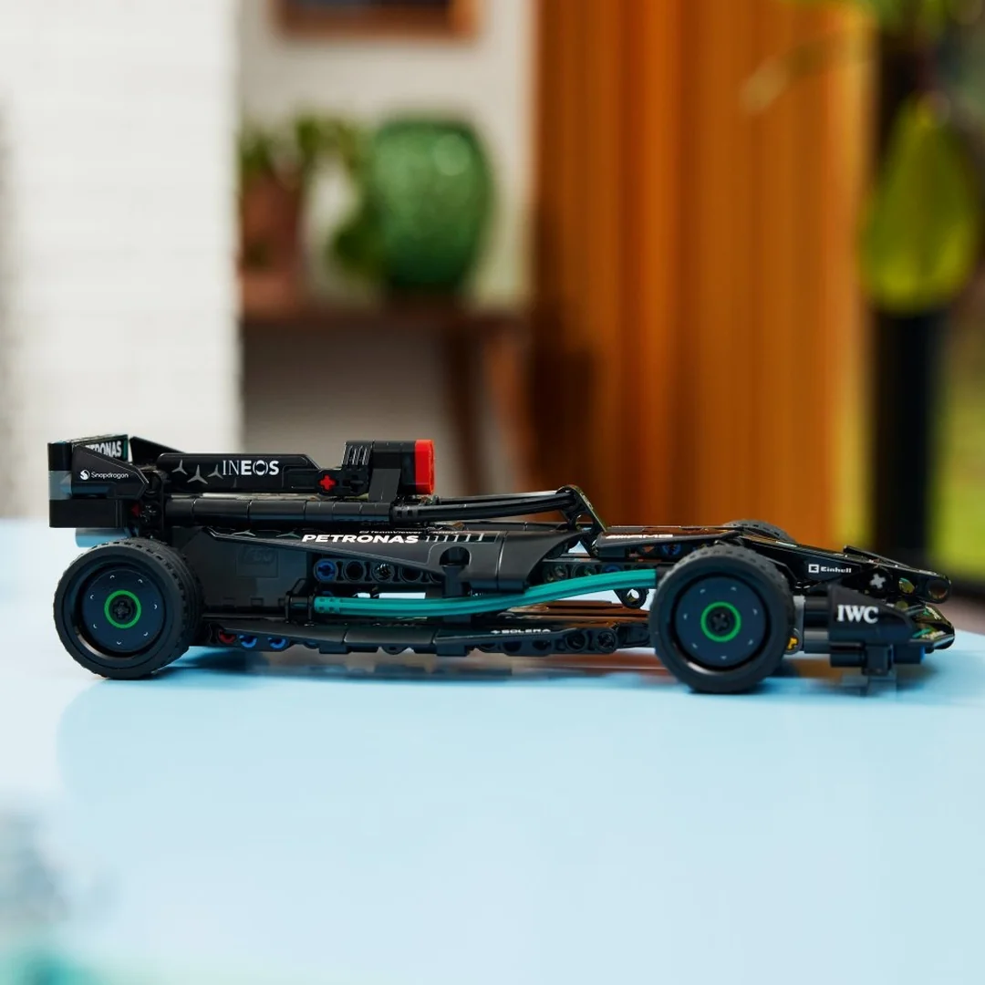 LEGO® Technic™ 42165 Mercedes-AMG F1 W14 E Performance Pull-Back