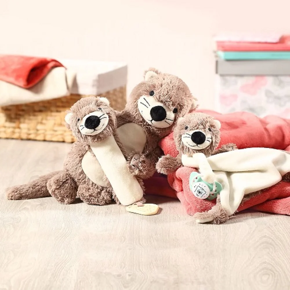Plyšová hračka s hrkálkou Otter Maggie Vydra, béžovo-hnedá